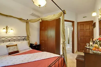 Iris & 3* Pelion