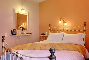 Iris & Hotel Pelion