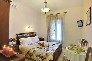Iris & Hotel 3*